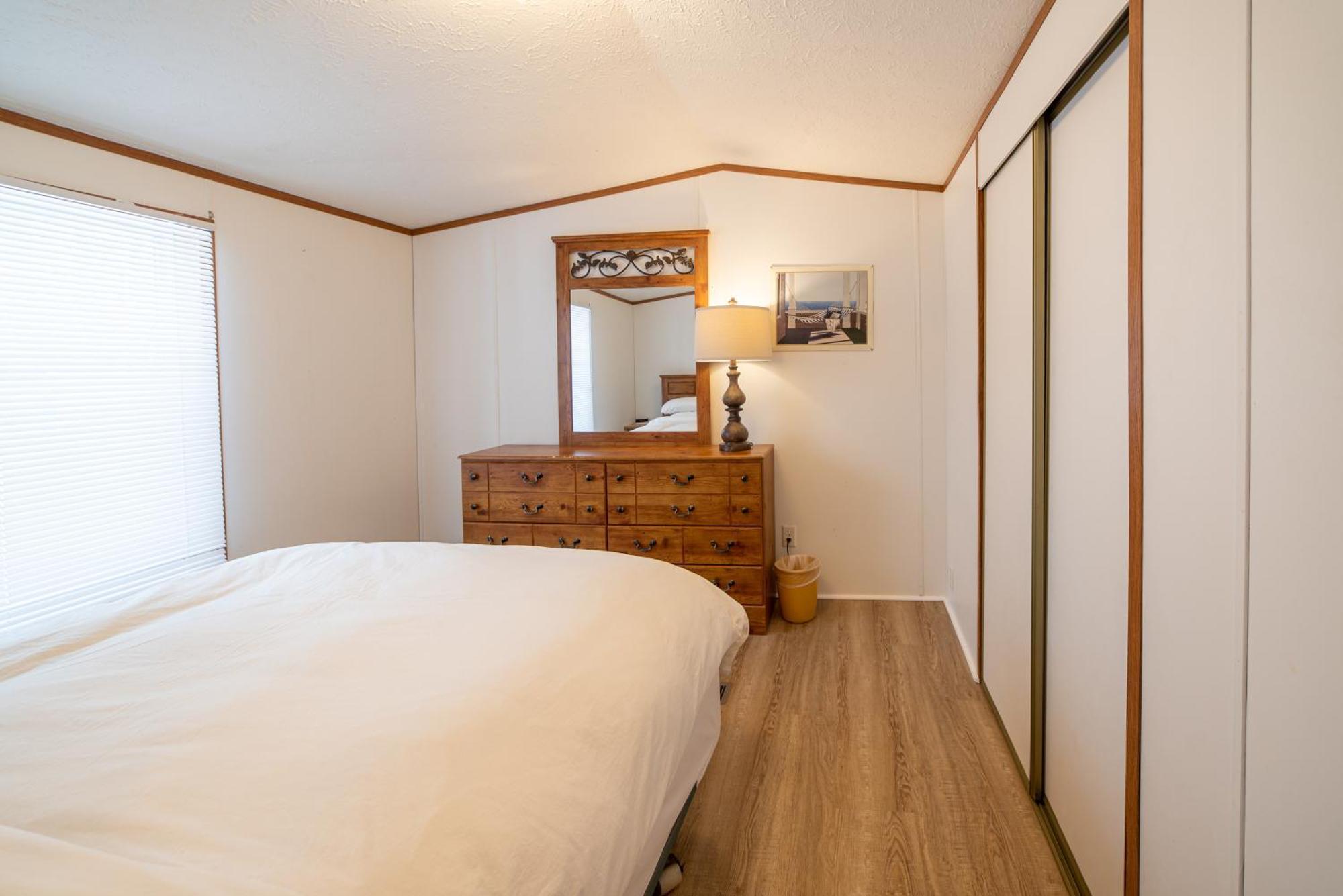 Star Gate Motel Indian River Rum bild
