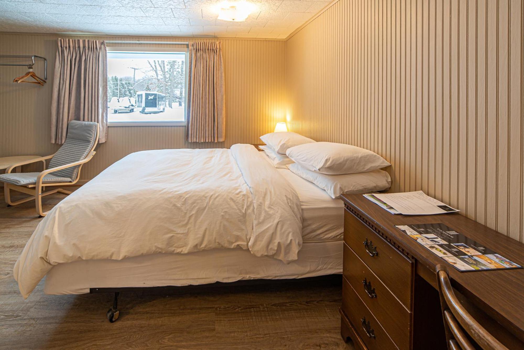 Star Gate Motel Indian River Rum bild